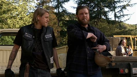 season 1 episode 4 sons of anarchy|soa episode summaries.